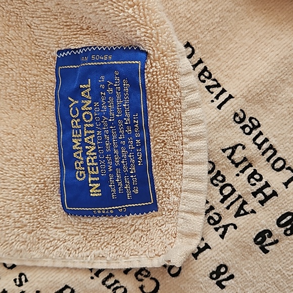 Vintage Set of 2, 1978 New York Times Crossword Beach Towels. - Picture 4 of 13